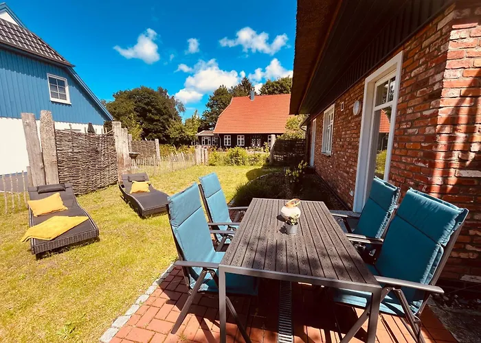 Friesia Urlaub Unterm Reetdach Fuer 4 Pers Terrasse Garten 2 Sz Apartamento Born