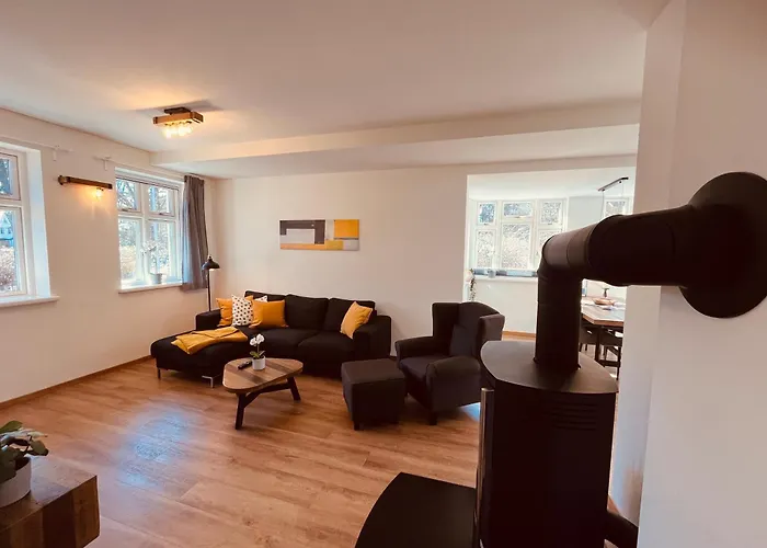 Apartamento Friesia Urlaub Unterm Reetdach Fuer 4 Pers Terrasse Garten 2 Sz Born